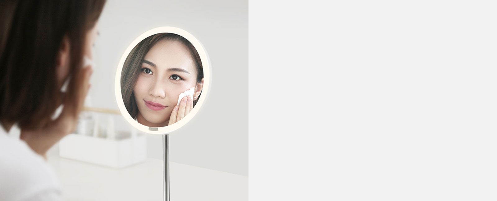 Modus für tägliches Make-up/Gesichtspflege » LED Sensor Schminkspiegel